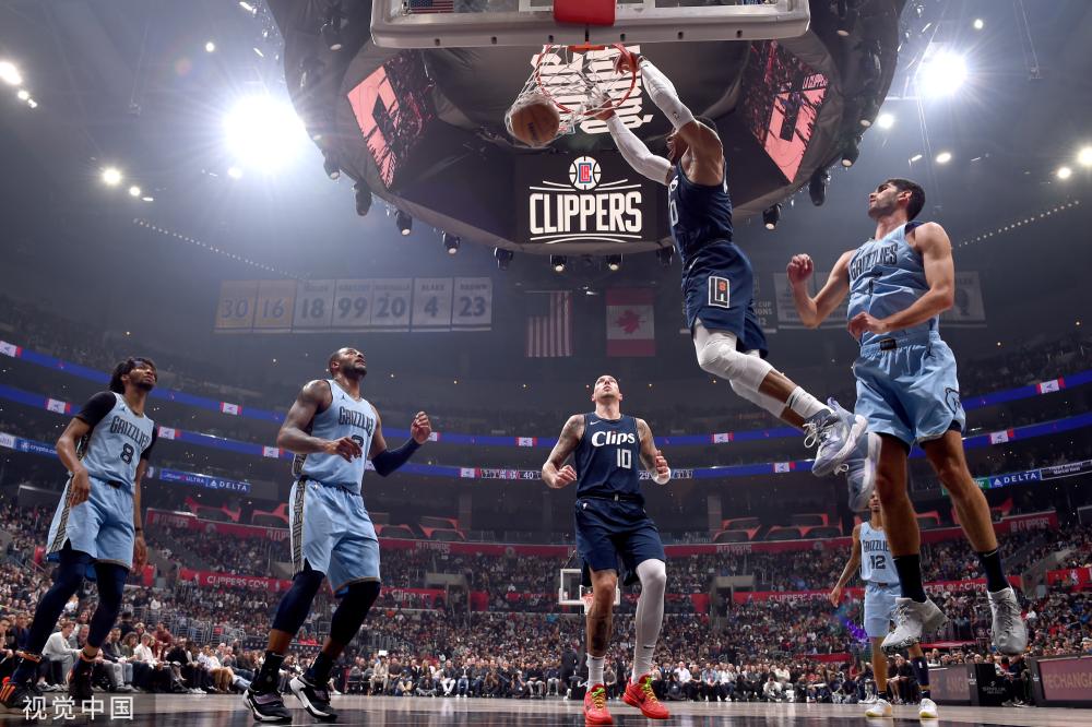 同时也敲响 同时也敲响